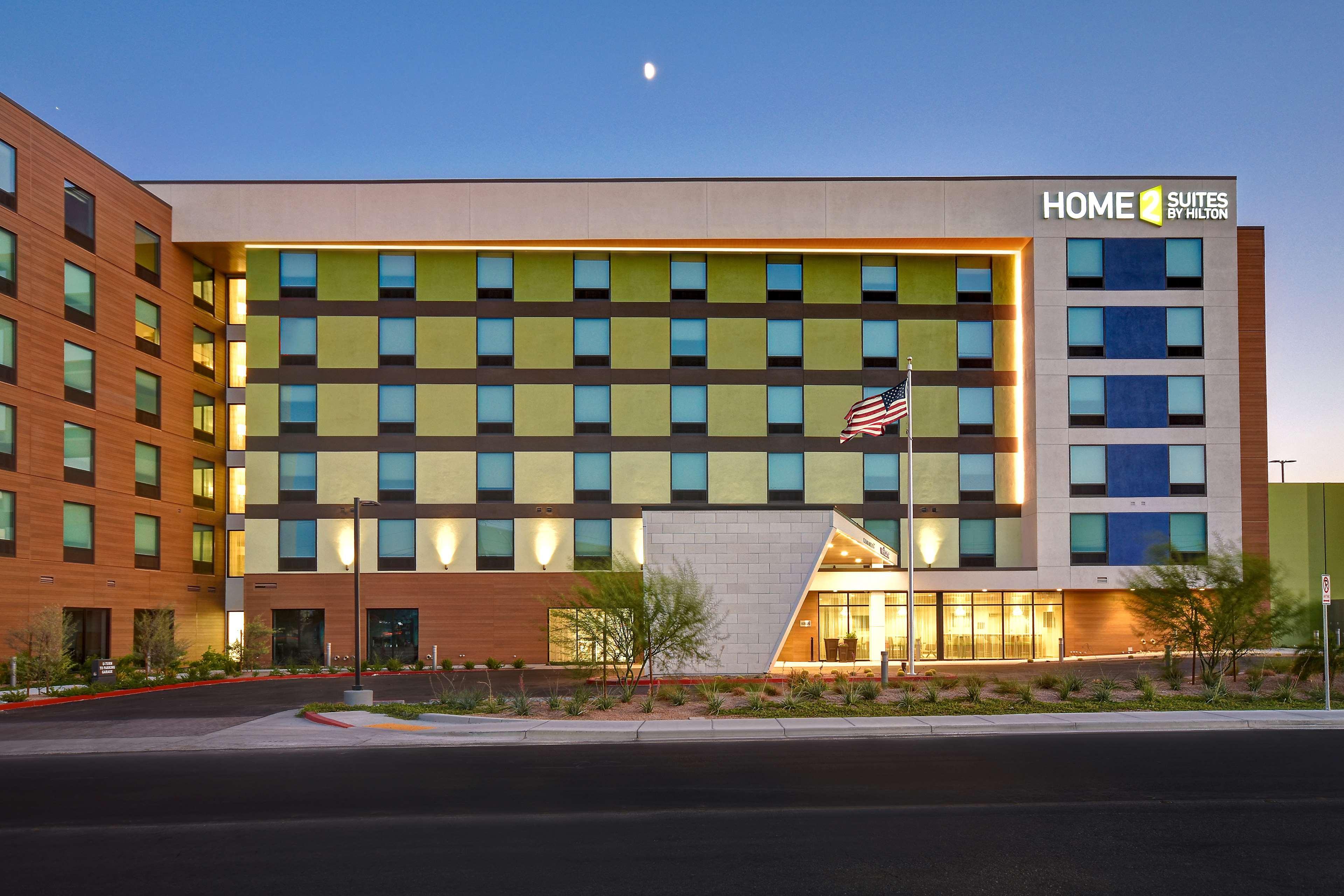 Hampton Inn & Suites Las Vegas Convention Center - No Resort Fee Exteriér fotografie