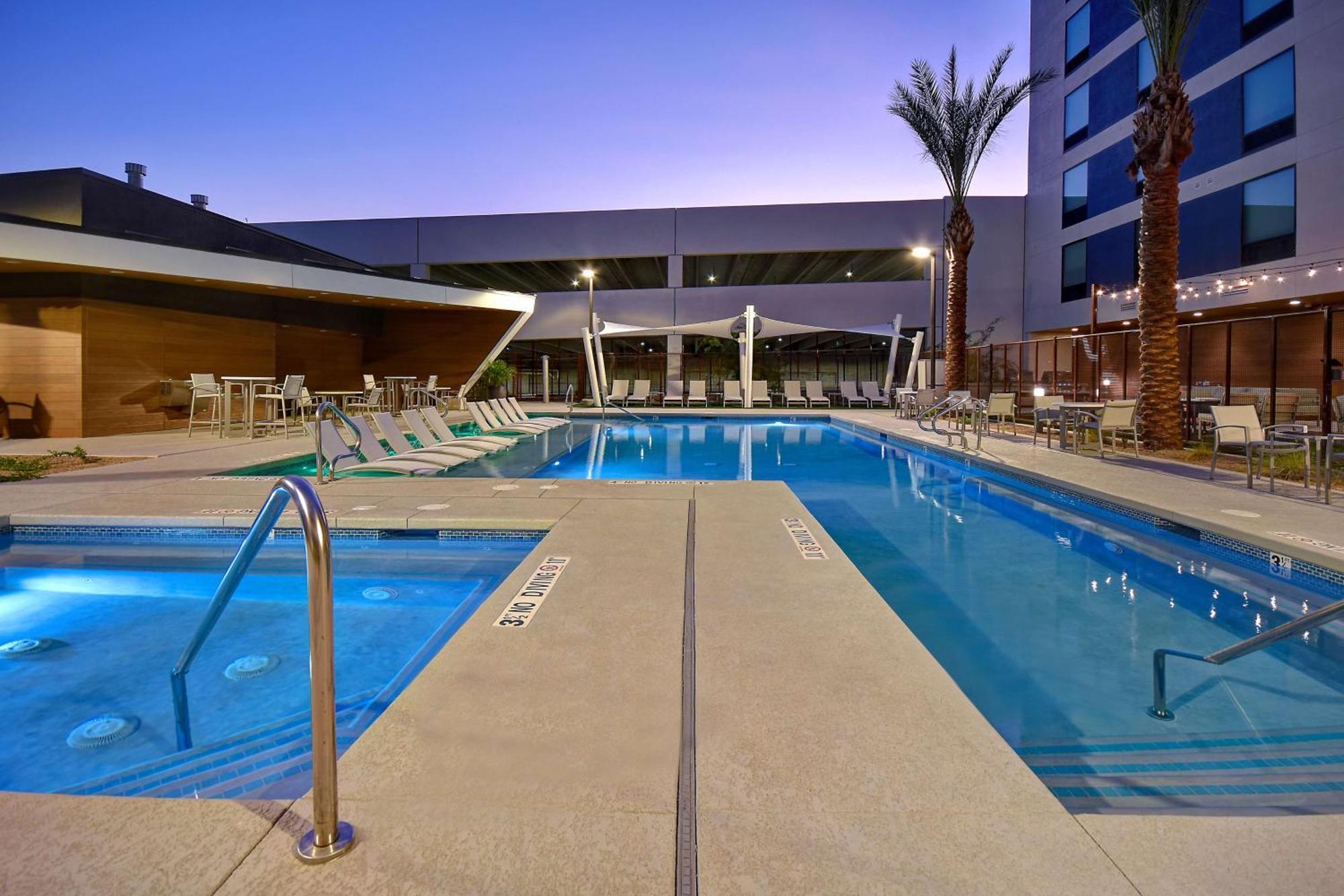 Hampton Inn & Suites Las Vegas Convention Center - No Resort Fee Exteriér fotografie
