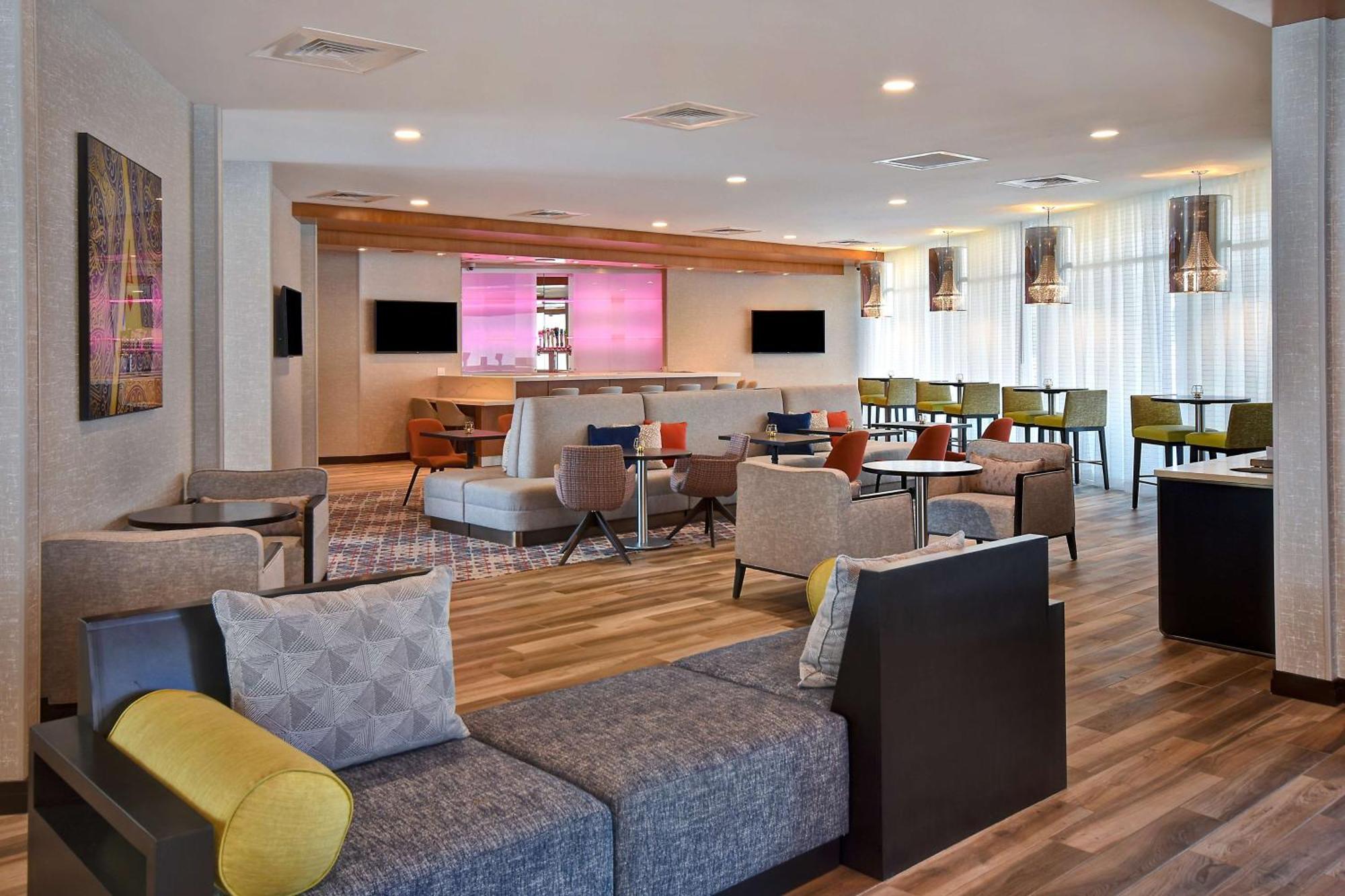 Hampton Inn & Suites Las Vegas Convention Center - No Resort Fee Exteriér fotografie