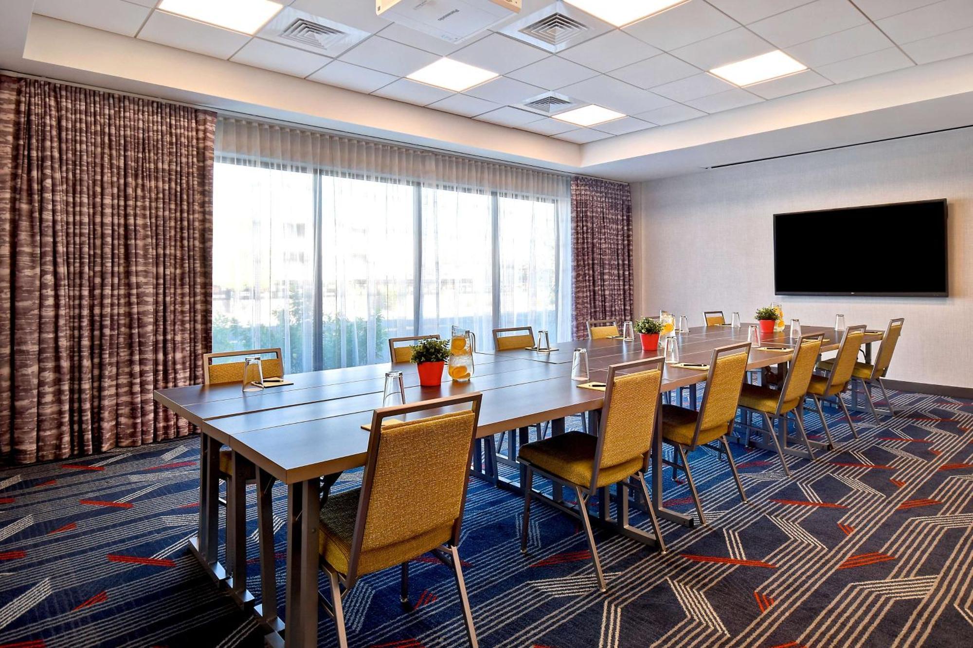Hampton Inn & Suites Las Vegas Convention Center - No Resort Fee Exteriér fotografie